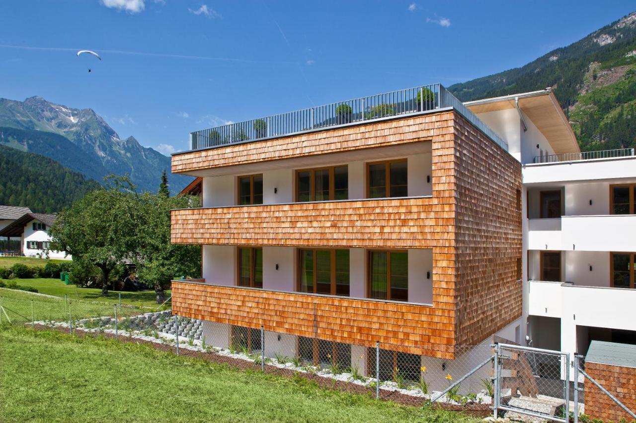 Apart Mountain Lodge Mayrhofen Zimmer foto